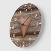 Grande Horloge Ronde Rustic Old Heart on Log Cabin Wood (Angle)