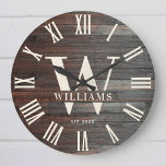 Grande Horloge Ronde Rustique Monogramme Farmhouse Custom Nom de famill<br><div class="desc">Nom de famille personnalisé, monogramme, et année établi Rustic Modern Wall horloge dans un style de ferme tendance avec cadran d'horloge romain numeral et conception en fond de planche / shiplap en bois foncé. Un cadeau idéal pour les jeunes mariés, les mariages ou les grands-parents, ou pour un cadeau de...</div>
