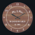 Grande Horloge Ronde Rustique Mr et Mme Monogramme Nouveaux Mariés<br><div class="desc">Une horloge murale de mariage monogrammée en bois de grange moderne rustique avec date établie.</div>