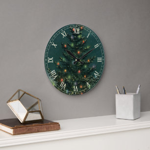 Grande Horloge Ronde Sapin de Noël vintage la nuit avec lumières et nei