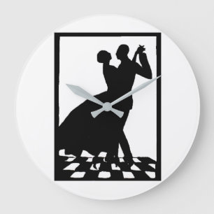 Grande Horloge Ronde silhouette couple dancing in the dark