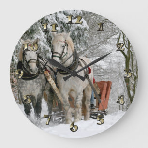 Grande Horloge Ronde Sleigh Ride in the Snowy Forest
