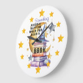 Grande Horloge Ronde Something Magical Happens When You Read (Angle)