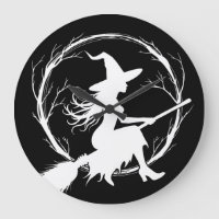 Sorcière dans l'horloge murale de vol
