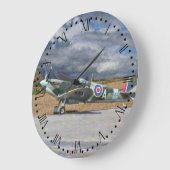 Grande Horloge Ronde Spitfire Under Storm Clouds (Angle)