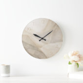 Grande Horloge Ronde Stone Quiet — Minimalist Embossed Numeral (Maison)