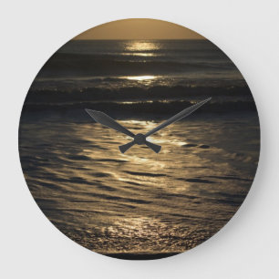 Grande Horloge Ronde Sunrise In Sepia par Shirley Taylor