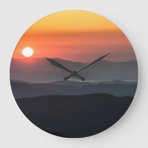 Grande Horloge Ronde Tennant Mt, zone des champs de cimetière, lever d