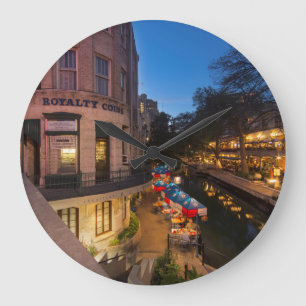Grande Horloge Ronde The Riguk At Dusk In Downtown San Antonio 2