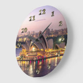 Grande Horloge Ronde Théatre de l'opéra de Sydney le soir (Angle)