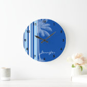 Grande Horloge Ronde Tropical Palm; Blue & White Stripes (Maison)