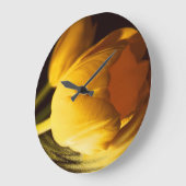 Grande Horloge Ronde Tulipe jaune romantique (Angle)