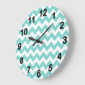 Grande Horloge Ronde Turquoise Aqua White Chevron Zig Zag Motif (Angle)