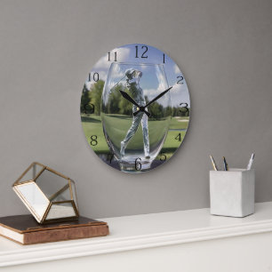Grande Horloge Ronde Un Joueur De Golf Dans Un Parceur De Verre Avec Pa