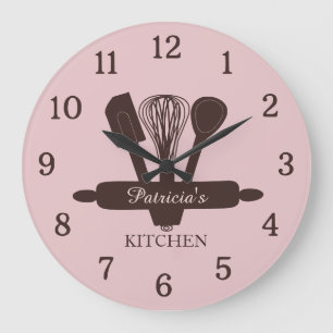 Grande Horloge Ronde Ustensiles de cuisine rose et marron Nom de la cui