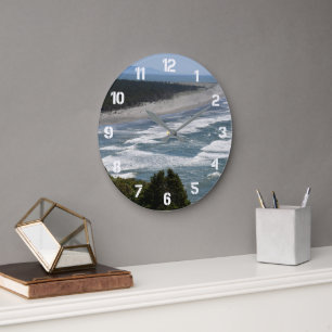 Grande Horloge Ronde Vagues de l'océan sur la côte Paysage marin
