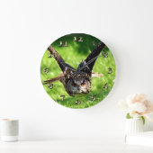 Grande Horloge Ronde Wild Eagle Owl in Full Flight (Maison)