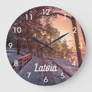 Grande Horloge Ronde Winter sunset in pine forest near sea