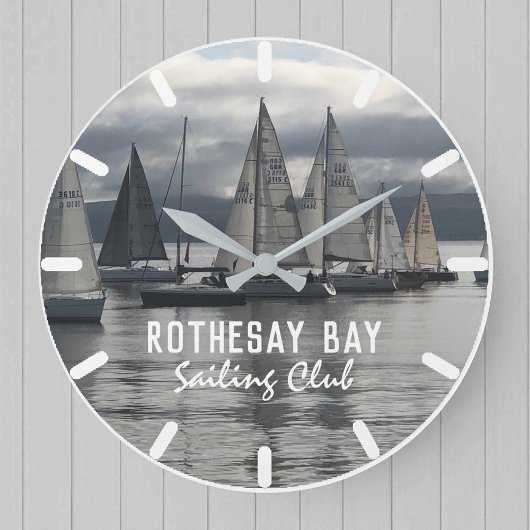 Grande Horloge Ronde Yachts faisant la queue pour la course
