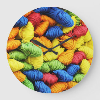 Grande Horloge Ronde Yarn Clock