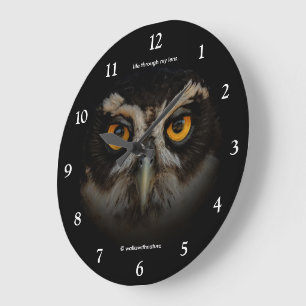 Grande Horloge Ronde Yeux dorés hypnotiques d'un hibou à lunettes