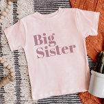 Grande soeur | Mauve Matching Famille frère<br><div class="desc">Vêtements imprimés sur mesure personnalisés avec graphique "Big Sister" en police moderne tendance. Parfait pour une photo de grossesse ou un cadeau pour les frères et soeurs plus âgés quand le nouveau bébé arrive! Utilisez les outils de conception pour modifier les couleurs ou ajouter votre propre texte et photos pour...</div>
