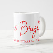 Grande Tasse 2025 Modern Merry and Bright Red Pink Christmas (Devant droit)