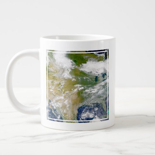 Grande Tasse Amérique Du Nord Avec Fumée Visible Dans Les Endro (Gauche)