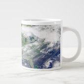 Grande Tasse Amérique Du Nord Avec Fumée Visible Dans Les Endro (Droite)