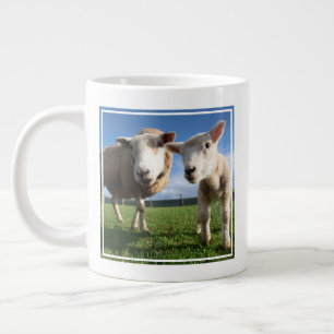Grande Tasse Animaux de bébés cutest Agneau nouveau-né & mama