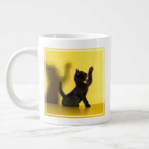 Grande Tasse Animaux de bébés cutest Black Cat Jouer