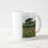 Grande Tasse Animaux de bébés cutest | Giraffe Calf & Mama (Devant droit)