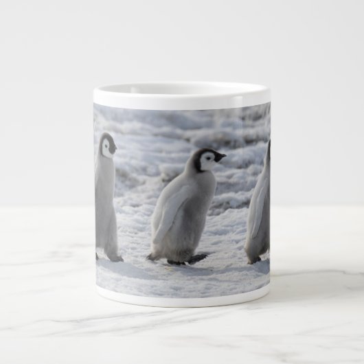 Grande Tasse Animaux de bébés cutest | Trois Épouses Penguin Em (Devant)