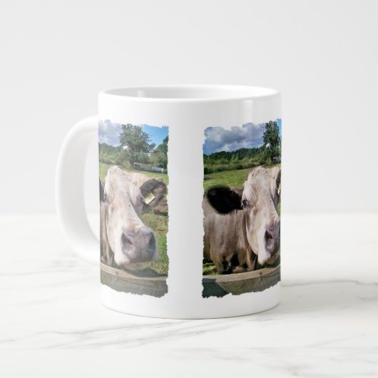 GRANDE TASSE ANIMAUX DE LA FERME, VACHE CUITE (Devant gauche)