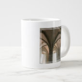 Grande Tasse Architecture du Palais des Papes (Devant droit)