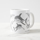 Grande Tasse Art joyeux des requins marins (Devant droit)