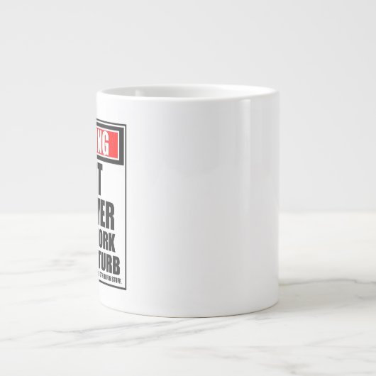 Grande Tasse Avertissement Dart Thrower Hard Au Travail Ne Dist (Devant)