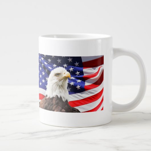 Grande Tasse Bald Eagle et drapeau américain (Droite)