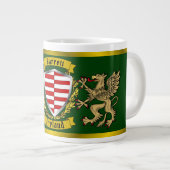 Grande Tasse Barrett Irish Shield & Griffins (Devant droit)