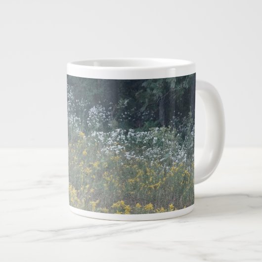 Grande Tasse Belle Septembre Fleurs sauvages dans une prairie s (Devant droit)