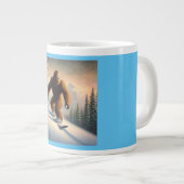 Grande Tasse Bigfoot Snowboard (Devant droit)