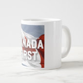Grande Tasse Canada first. Conservative Party Canada (Devant droit)