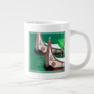Grande Tasse Canot des Autochtones