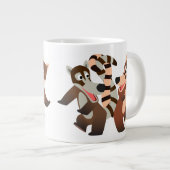 Grande Tasse Caricature de danse mignonne Coatimundis (Devant droit)