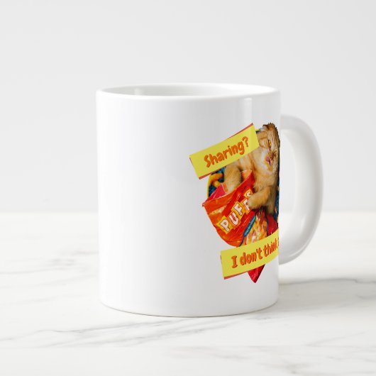 Grande Tasse Chat mangeant des boulettes de fromage (Devant droit)