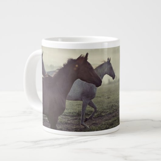 Grande Tasse Chevaux sauvages (Devant gauche)