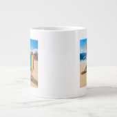 Grande Tasse Chihuahua Dog à la plage (Devant)