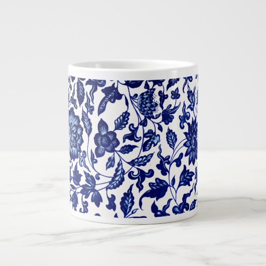 Grande Tasse Chinois bleu marine foncé motif floral sur blanc (Devant)