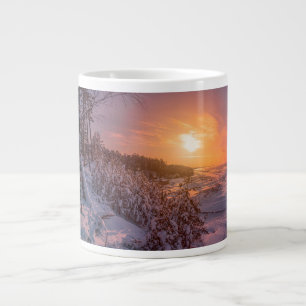 Grande Tasse Coucher de soleil sur la côte de la mer des neiges