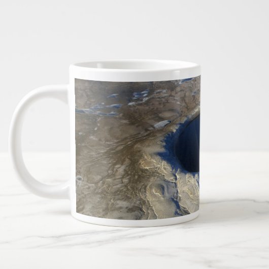 Grande Tasse Cratère aérienne Pingualuit, Québec, Canada. (Gauche)